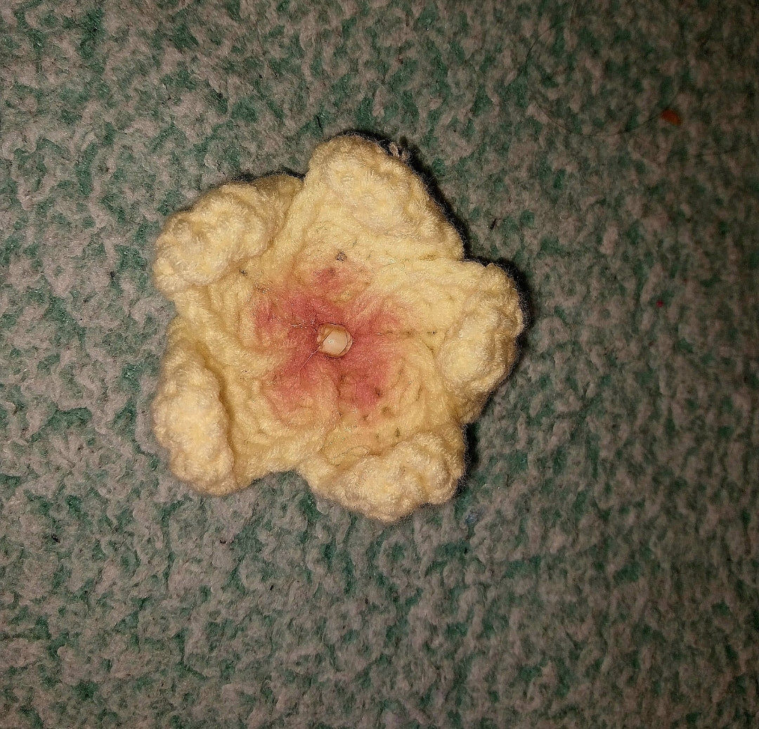 hibiscus hair clip