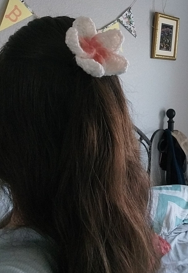 hibiscus hair clip